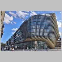 Prague, Masaryk Centre, phoro Jklamo, Wikipedia.jpg